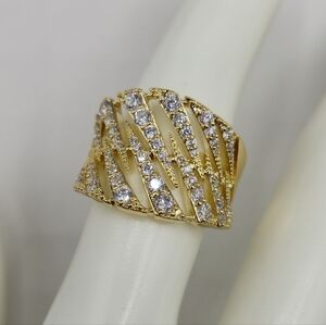 Swarovski Crystal Elements Gold Statement Ring Size 7 Wide Band Prom Bridal